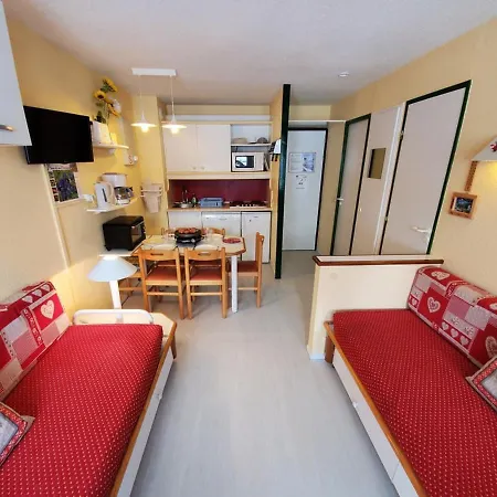 Cosy Avec Balcon, Bien Equipe, Acces Rapide Aux Pistes Et Commerces - Montchavin Les Coches - Fr-1-329-10 *